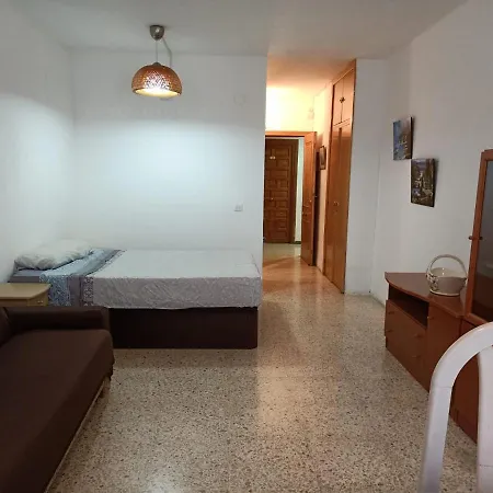 公寓 Estudio Edificio Lima-torremolinos 托雷莫利诺斯
